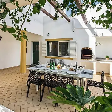 Almanda - Spacious Perfectly Located Between Marina And The Old Town Casa de Férias *