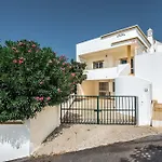 Almanda - Spacious Perfectly Located Between Marina And The Old Town Villa *